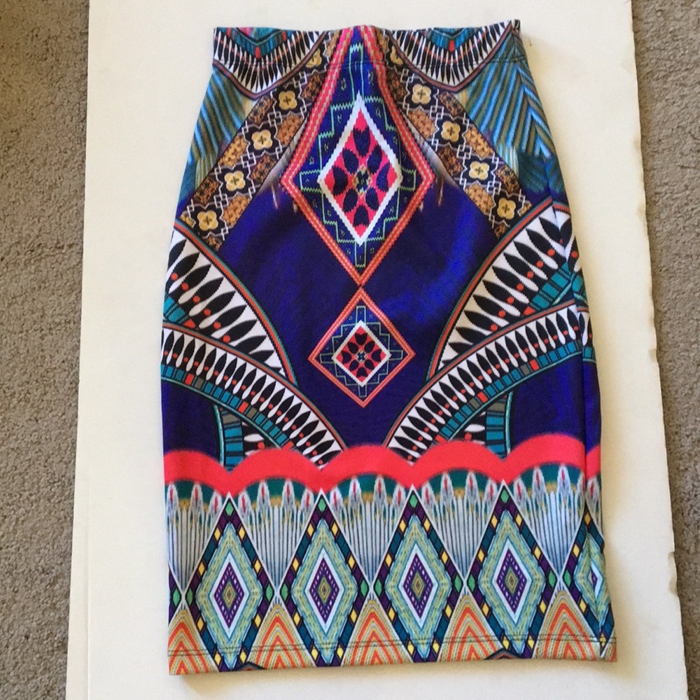 Forever 21 Stamped mid skirt